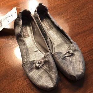 Mad Love Lyn Canvas Shoes 7M NWT